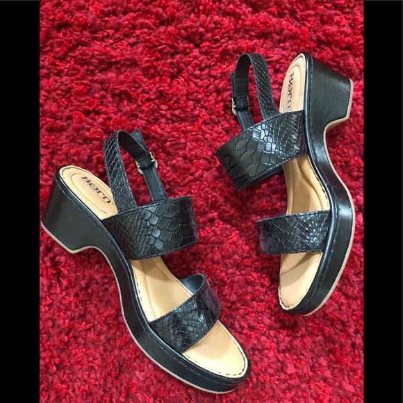Shoes - Picture 1 of 3